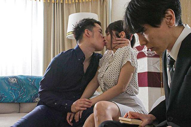 夫の借金で友人に担保にされた美人妻…返済不能で全身精子まみれの肉便器調教地獄！