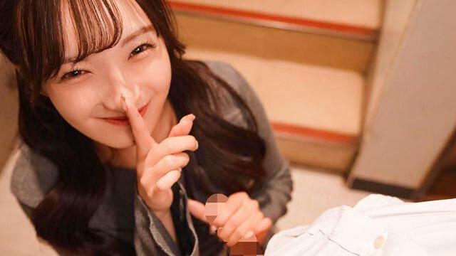 オフィス残業が甘い罠に変わる…清楚アナの淫語フィンガーで同期男子が虜になる夜♡