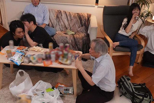 同級生輪姦で巨乳美女が中出し地獄…友達のチンポに回され絶頂連発の禁断パーティー！