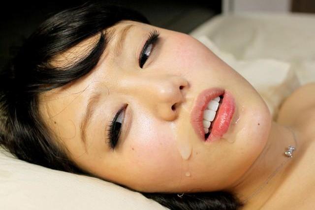 開業医妻の過去を握られ弟に脅迫凌辱…夫の傍で巨乳辱められ屈辱の快楽堕ち地獄♡