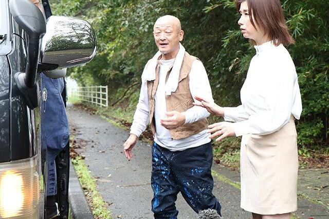 貧困の代償に辱められる人妻ママ…義父の変態凌辱に理性崩壊し中出しアクメ三昧！