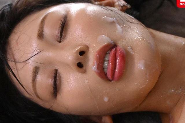 媚薬漬けにされたアイドルが理性崩壊…潮吹き絶頂を繰り返すガンギマリビッチに変貌する10日間の地獄！